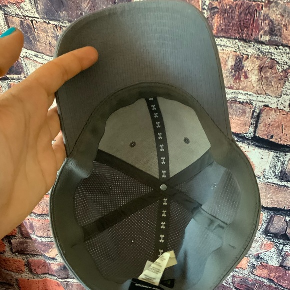 Under Armour Mens L Freedom Blitzing Grey American Flag Embroidered Hat - Picture 6 of 7